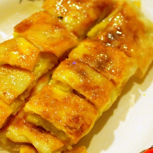 I am absolutely obsessed with Thai roti!